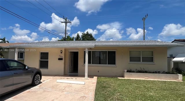 2403 NW 53rd Street, Tamarac, FL 33309