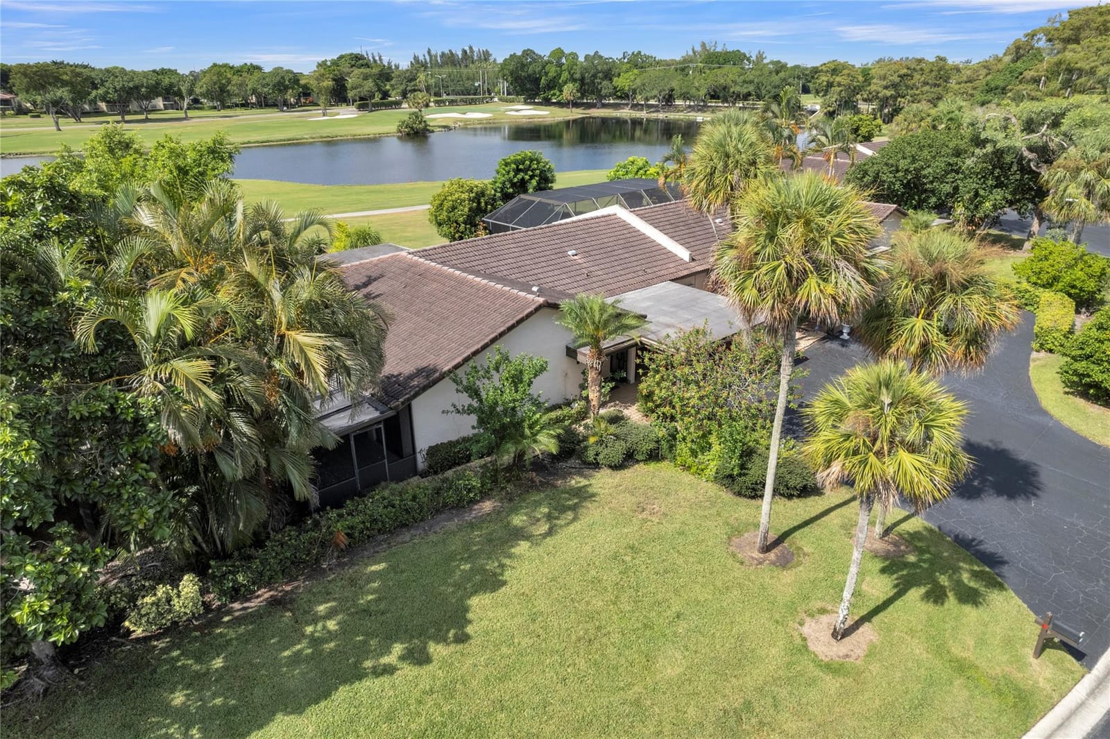 21180 Juego Circle 18a, Boca Raton, FL 33433 photo 3