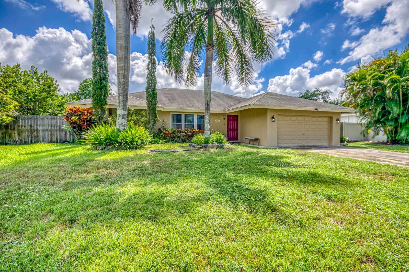 122 Heron Parkway, Royal Palm Beach, FL 33411 photo 2