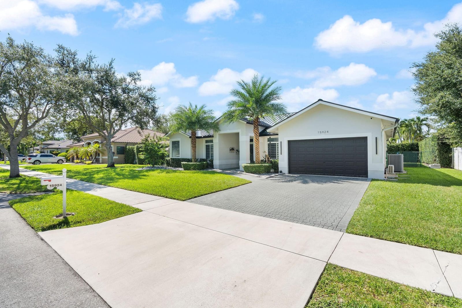 15924 SW 61st Court — photo 5