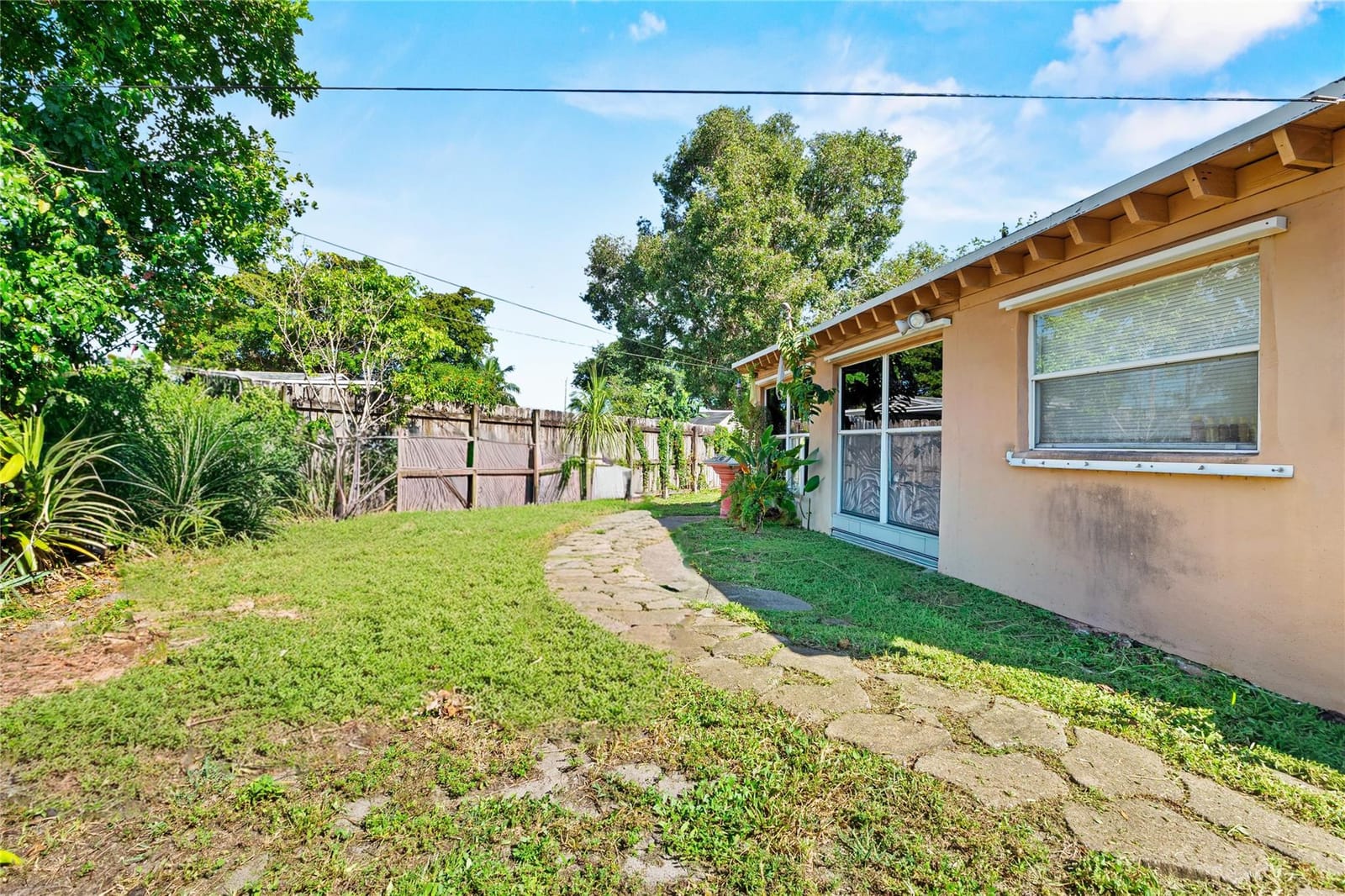 2481 NE 15th Avenue, Pompano Beach, FL 33064 photo 18
