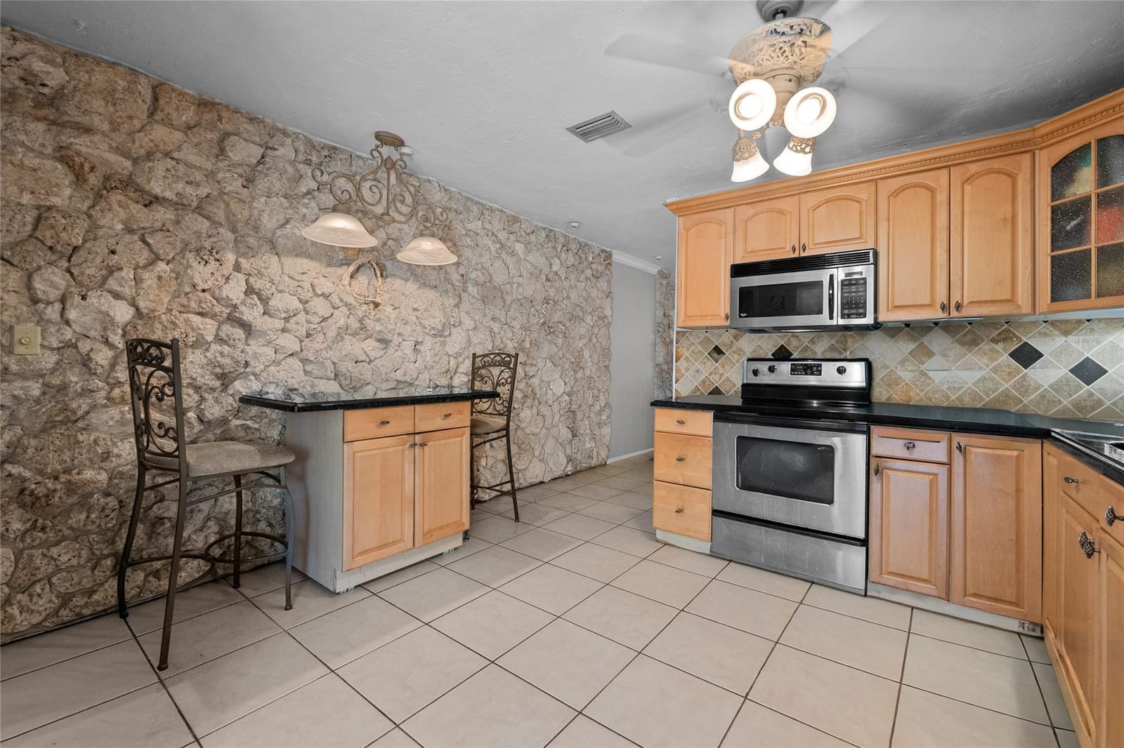 2481 NE 15th Avenue, Pompano Beach, FL 33064 photo 10