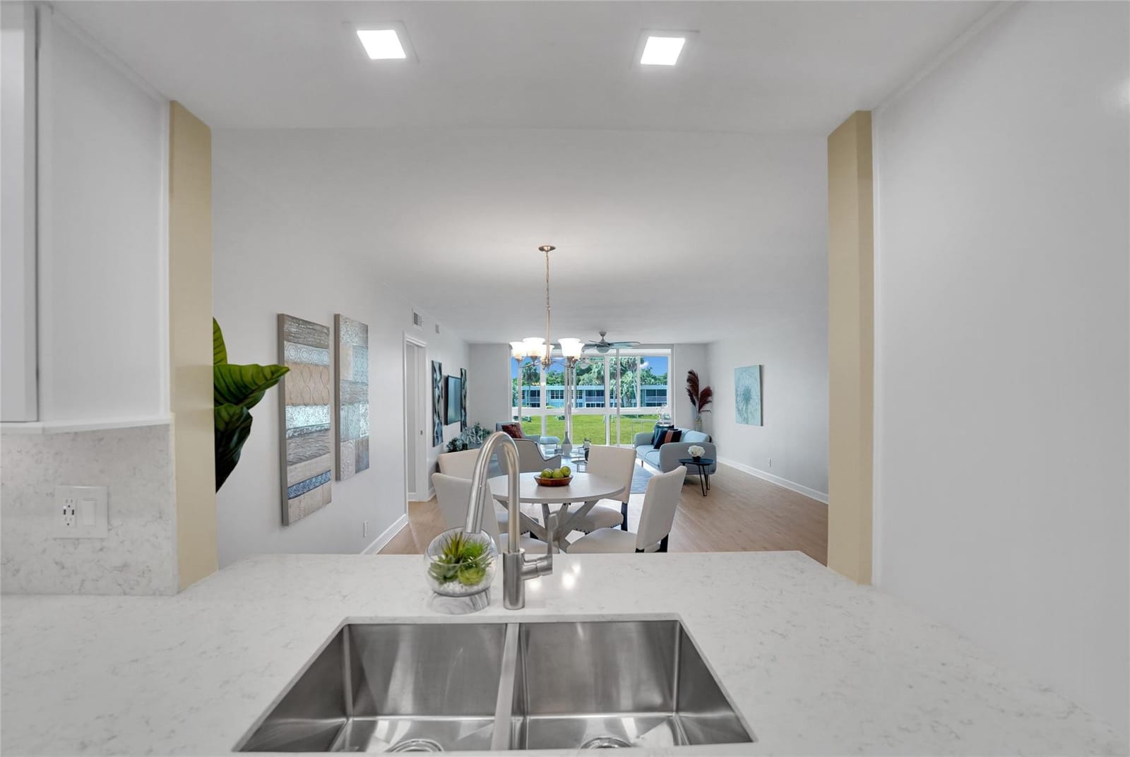 4040 W Palm Aire Drive 206 — photo 8