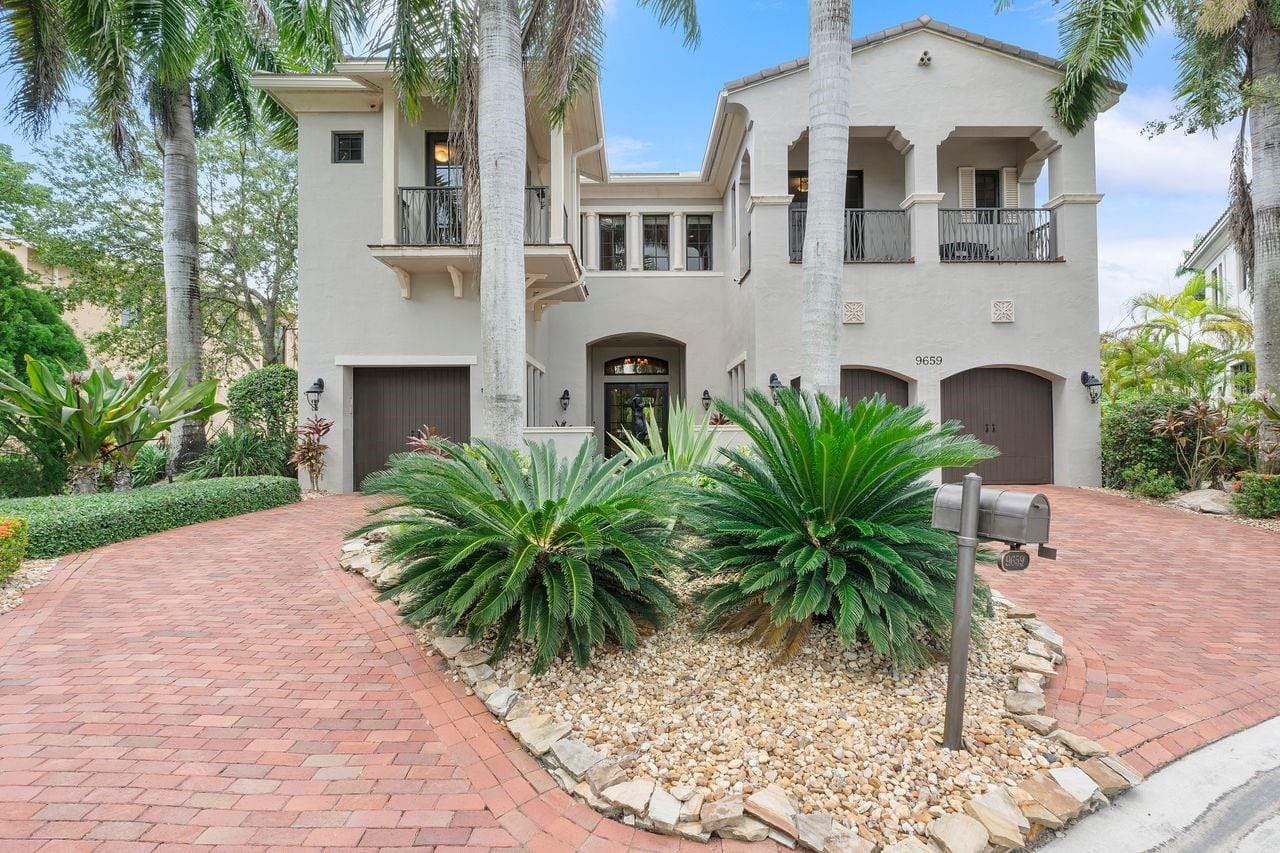 9659 Clemmons Street, Parkland, FL 33076