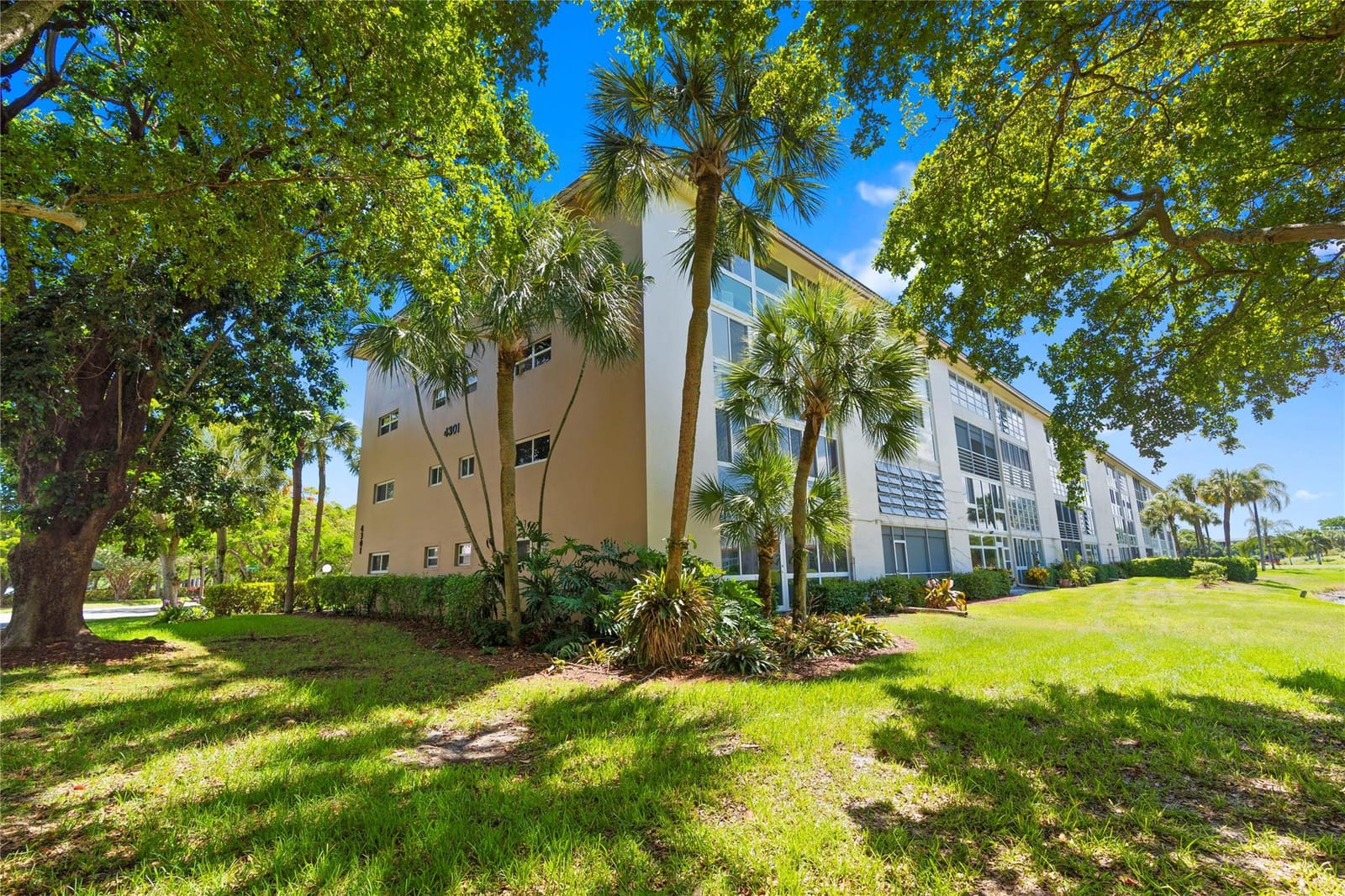 4301 Martinique Circle C2, Coconut Creek, FL 33066 photo 30