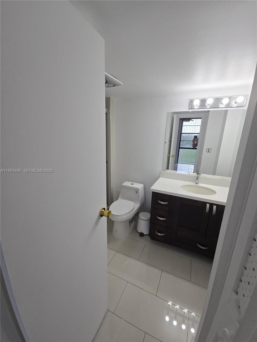 20500 W Country Club Drive 614, Aventura, FL 33180 photo 15