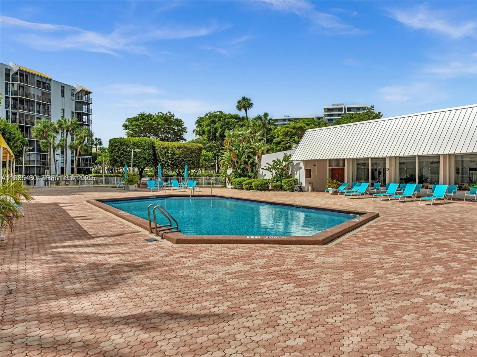 20500 W Country Club Drive 614, Aventura, FL 33180 photo 21