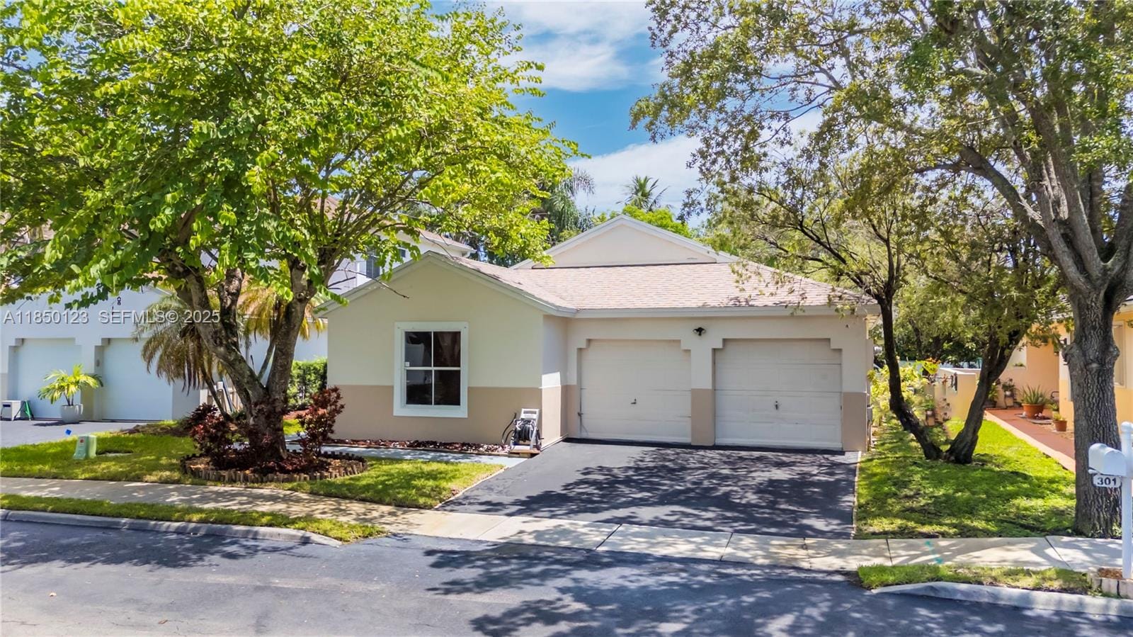 301 NW 207th Avenue, Pembroke Pines, FL 33029