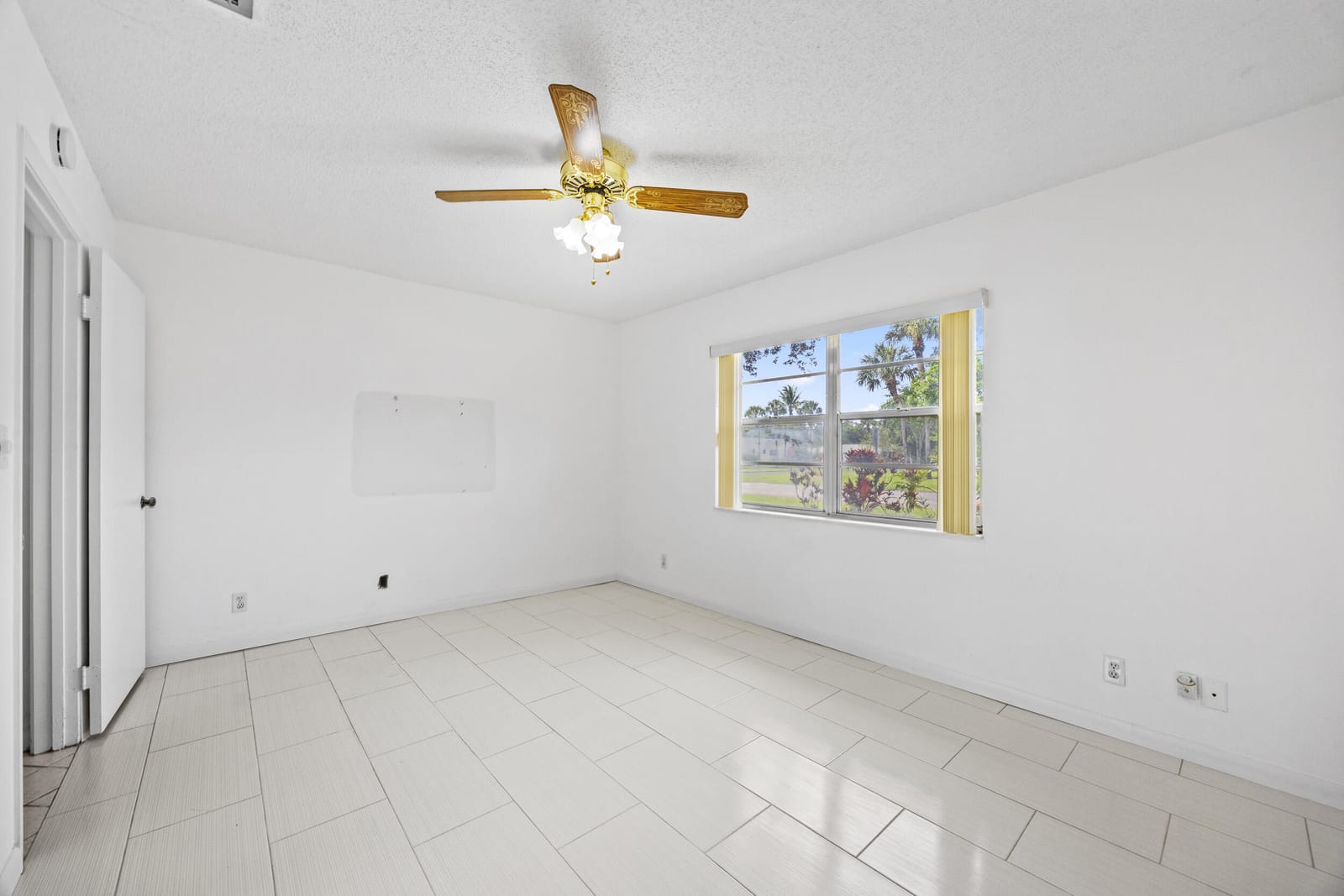101 Lake Susan Drive, West Palm Beach, FL 33411 photo 21
