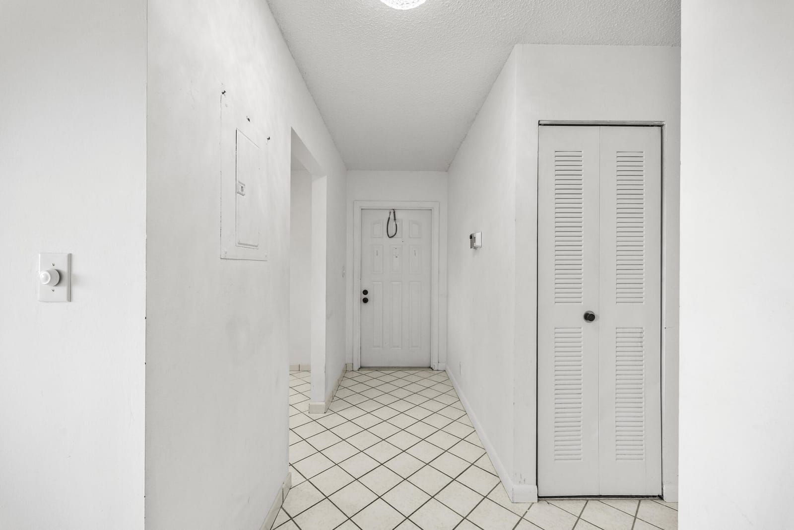 101 Lake Susan Drive, West Palm Beach, FL 33411 photo 5
