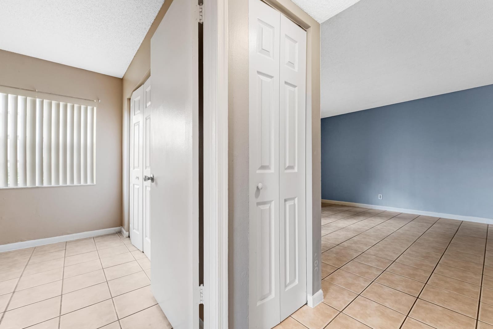 1018 Twin Lakes Drive 21-A, Coral Springs, FL 33071 photo 17