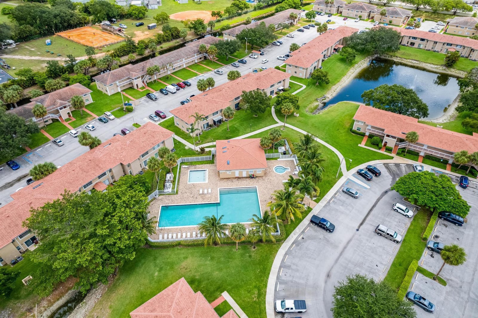 1018 Twin Lakes Drive 21-A, Coral Springs, FL 33071 photo 3