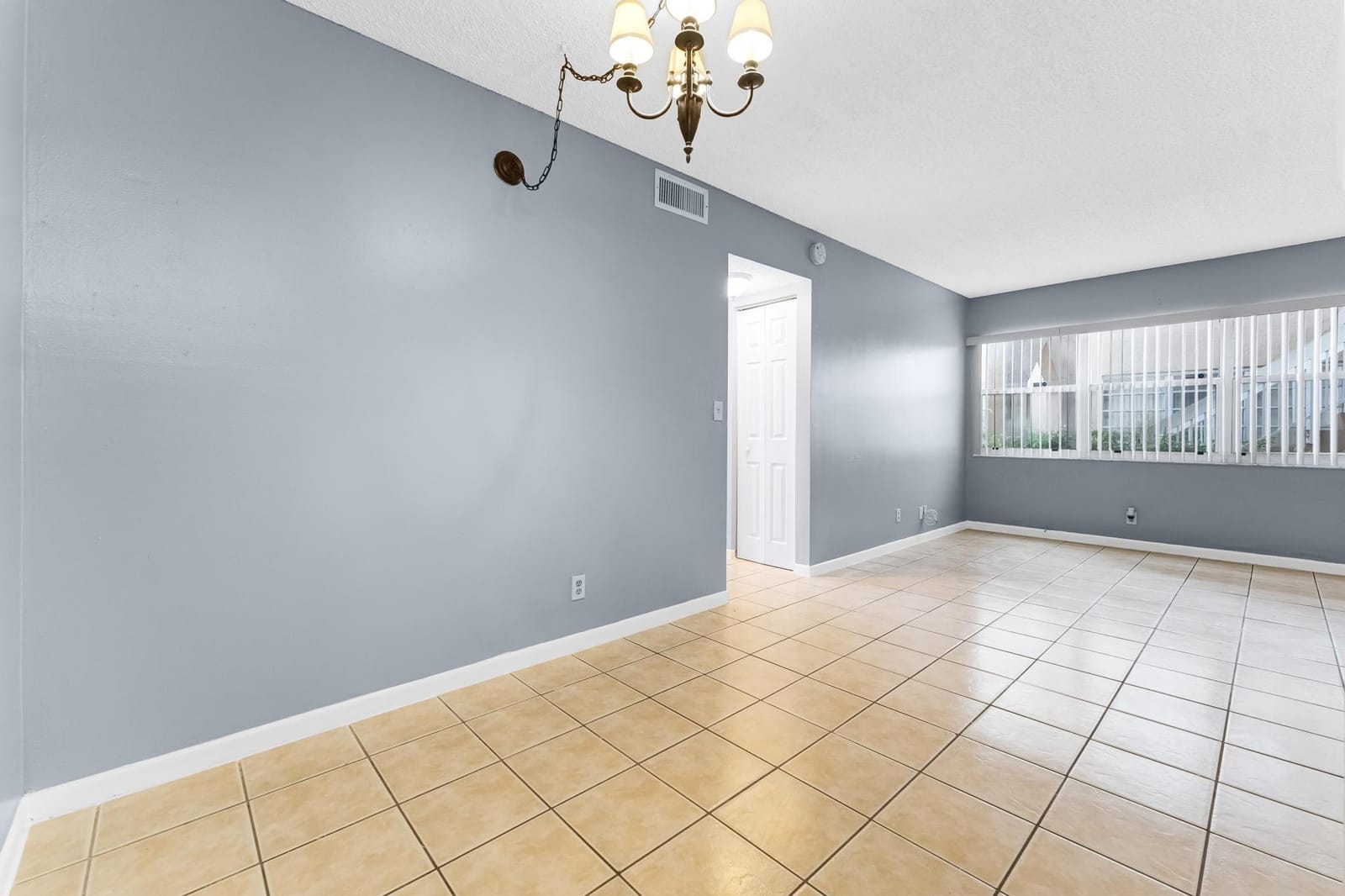 1018 Twin Lakes Drive 21-A, Coral Springs, FL 33071 photo 25