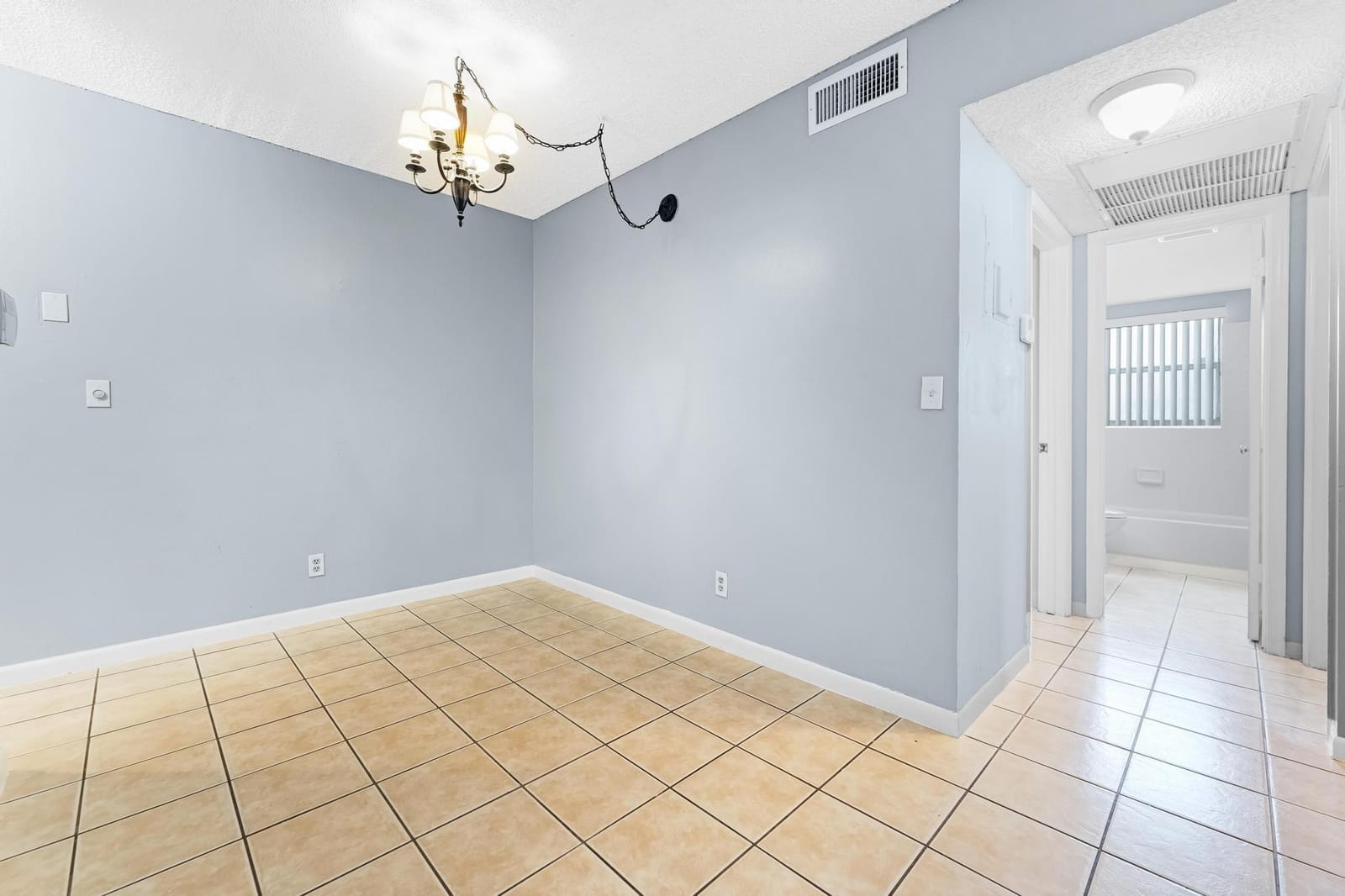 1018 Twin Lakes Drive 21-A, Coral Springs, FL 33071 photo 27