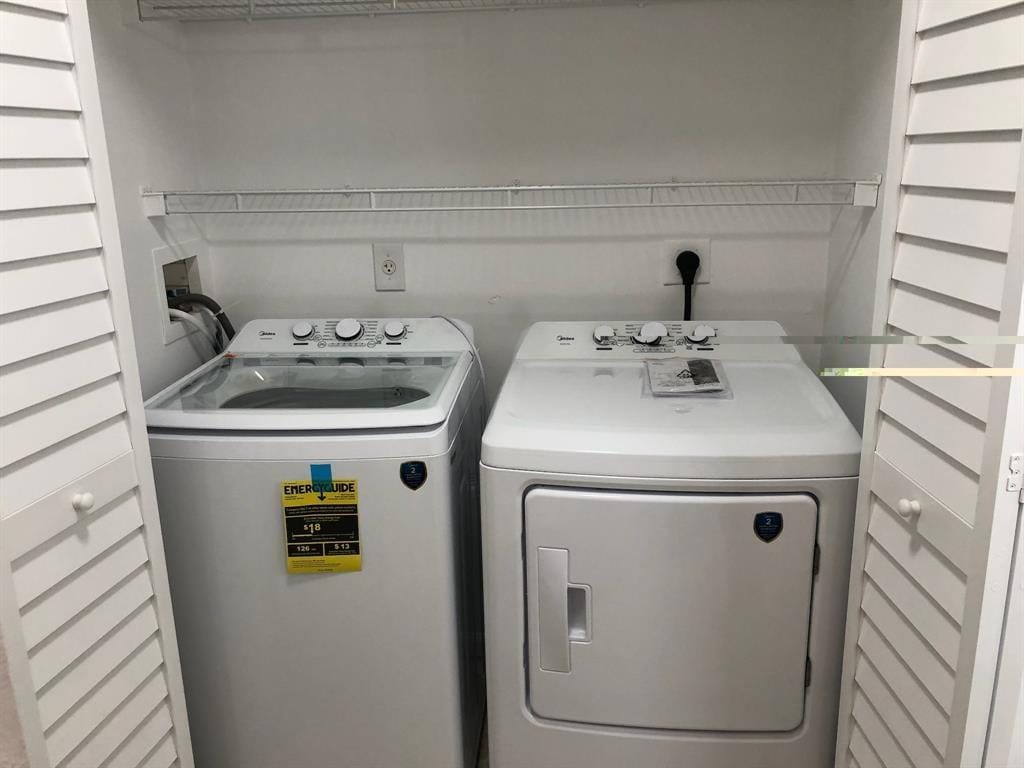 4856 N State Rd 7 1108 — photo 11