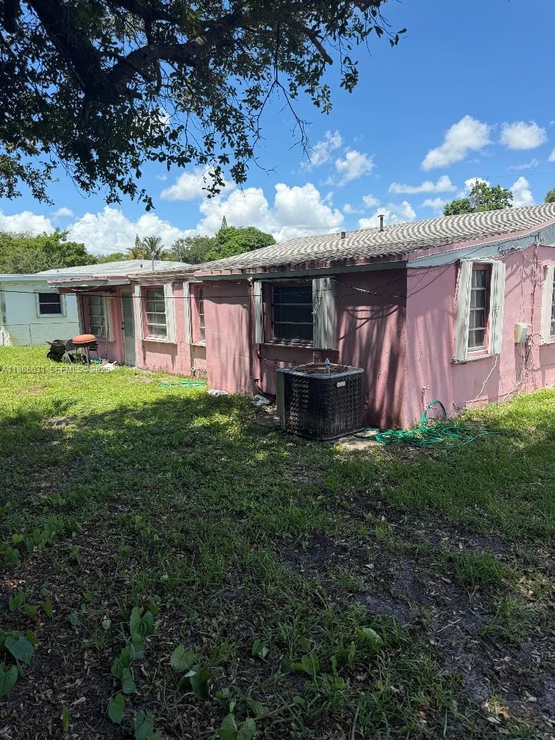 2370 NW 96th Street, Miami, FL 33147 photo 12