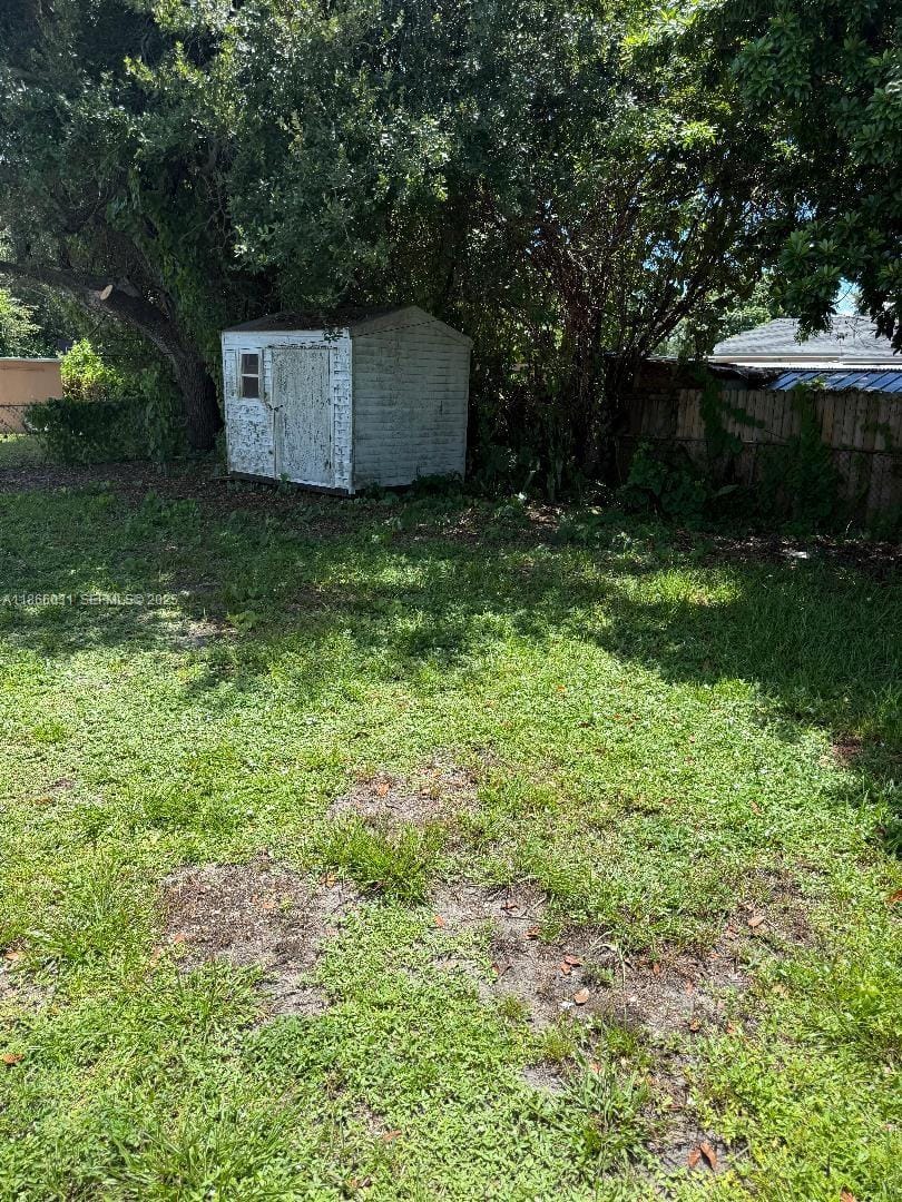 2370 NW 96th Street, Miami, FL 33147 photo 16