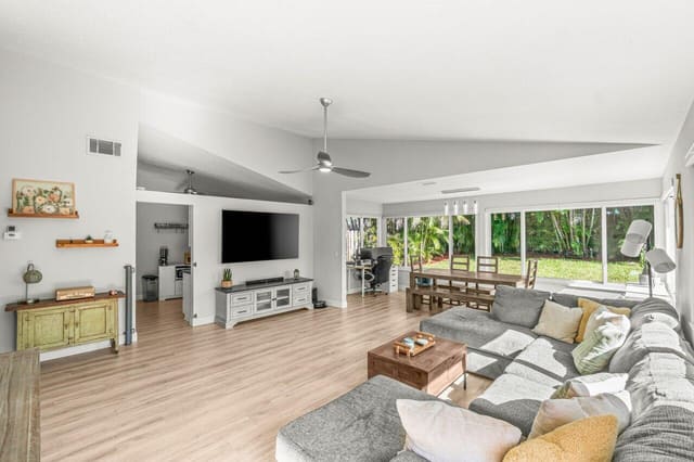 2823 SW 2nd Street, Delray Beach, FL 33445