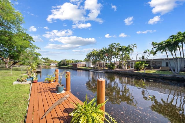 3430 NW 21st Avenue, sold in Royal Palm Acres Third Se, Fort Lauderdale, FL