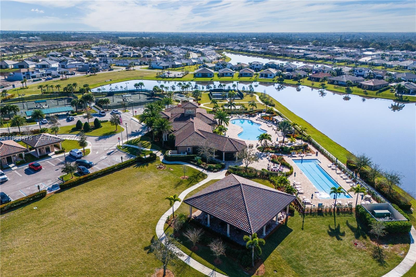 427 SE Vallarta Drive, Port St. Lucie, FL 34984 photo 6