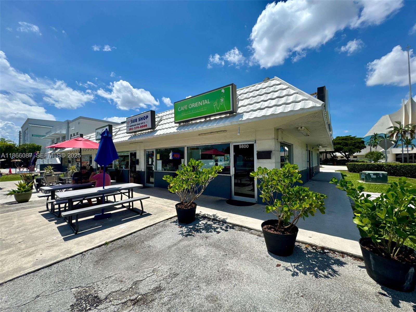 Asian Restaurant Asian Restaurant With Terrace For Sale Near Dadela Mall, Miami, FL 33156