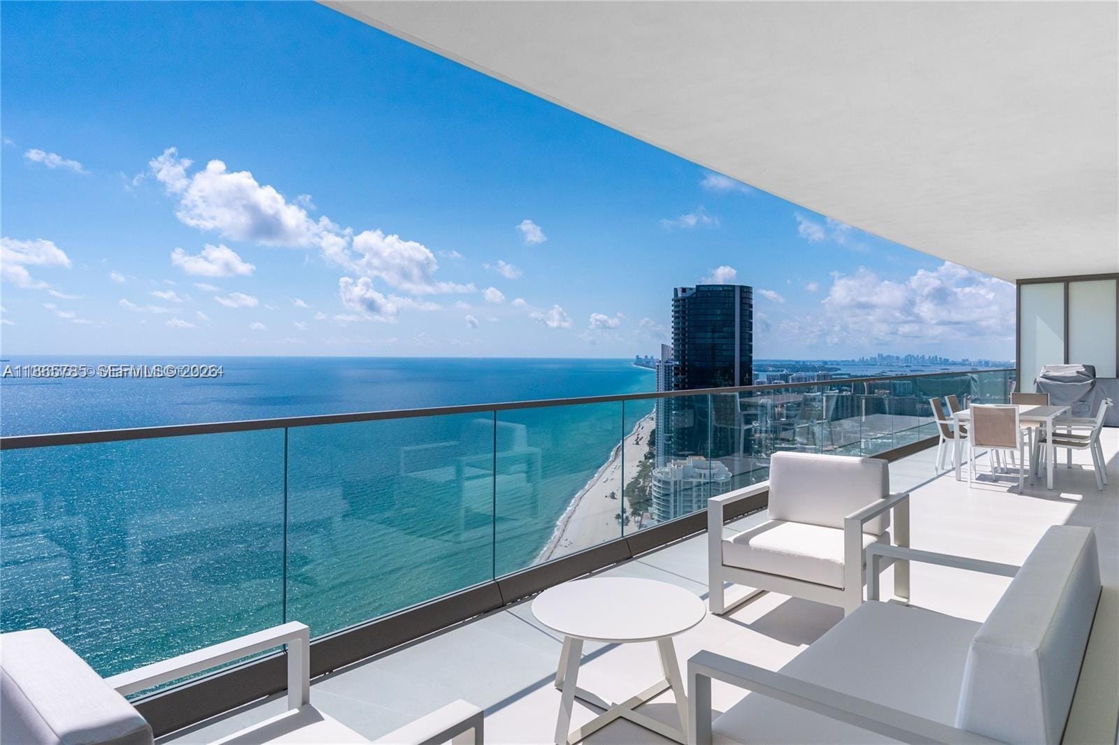 18975 Collins Avenue 4600, Sunny Isles Beach, FL 33160 photo 2
