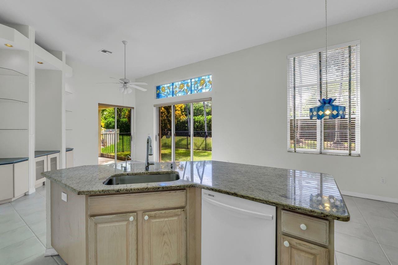 7665 NW 71st Terrace, Parkland, FL 33067 photo 14
