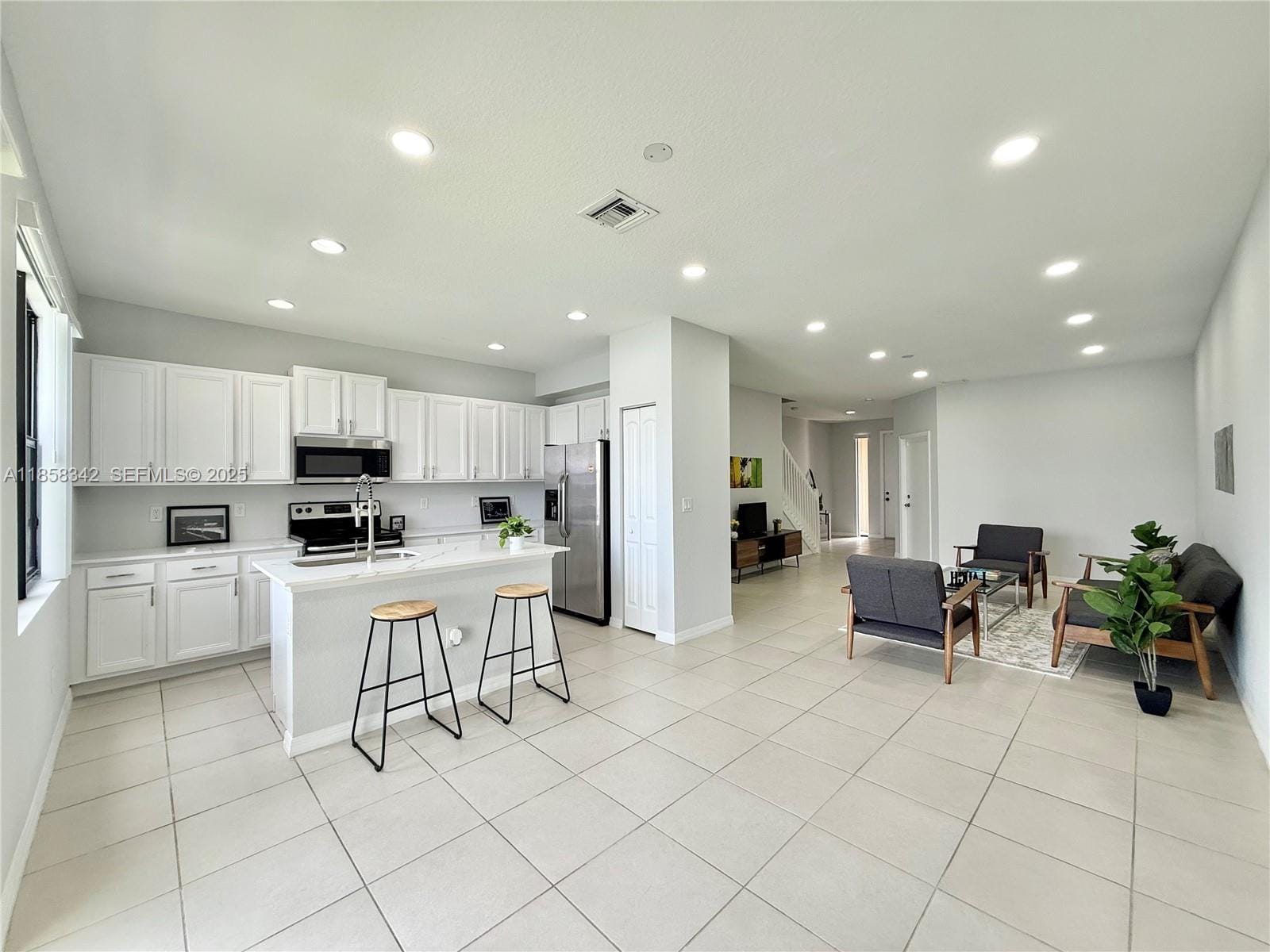 1047 NW 33rd Manor, Pompano Beach, FL 33064 photo 3