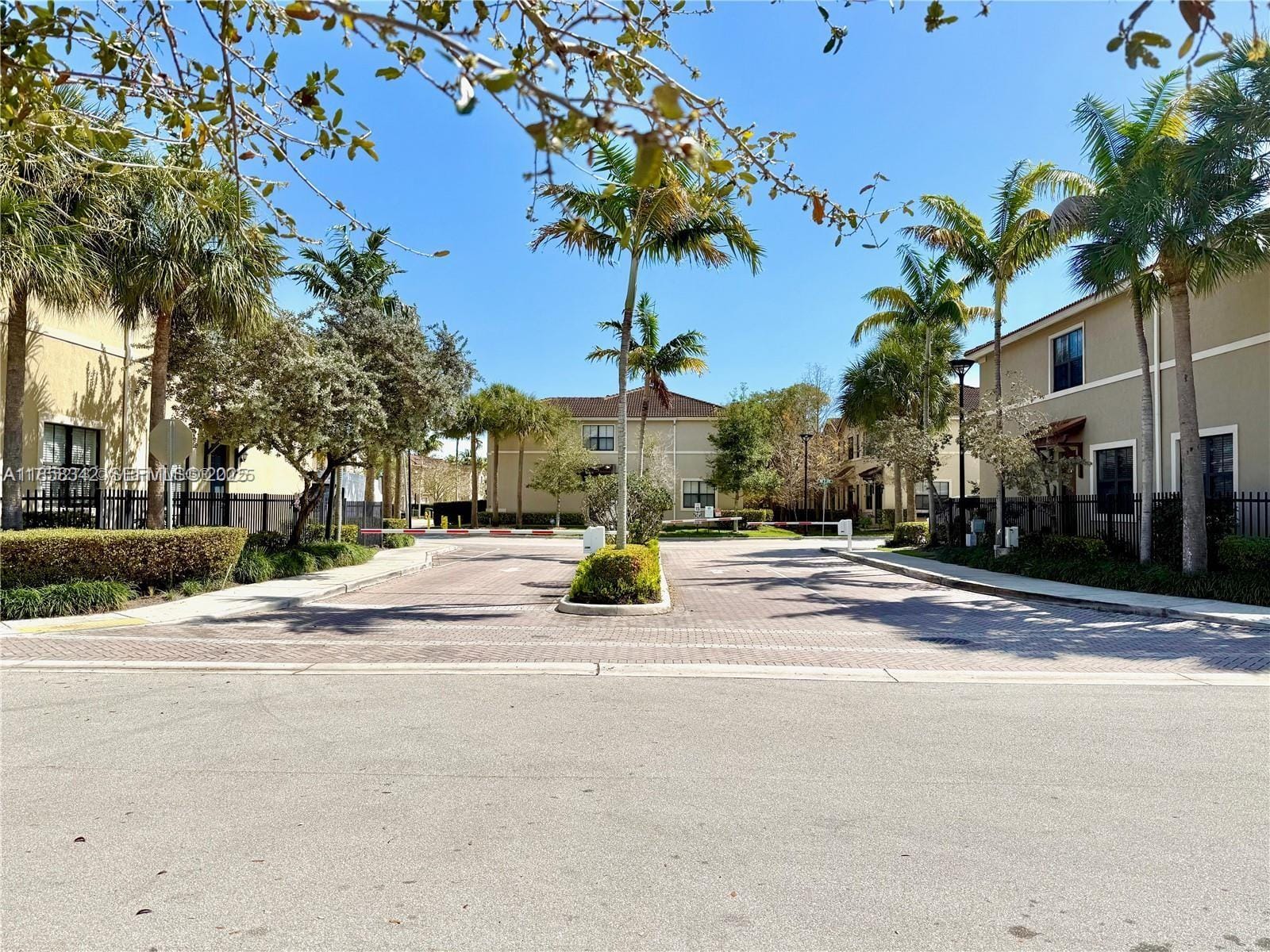 1047 NW 33rd Manor, Pompano Beach, FL 33064 photo 25
