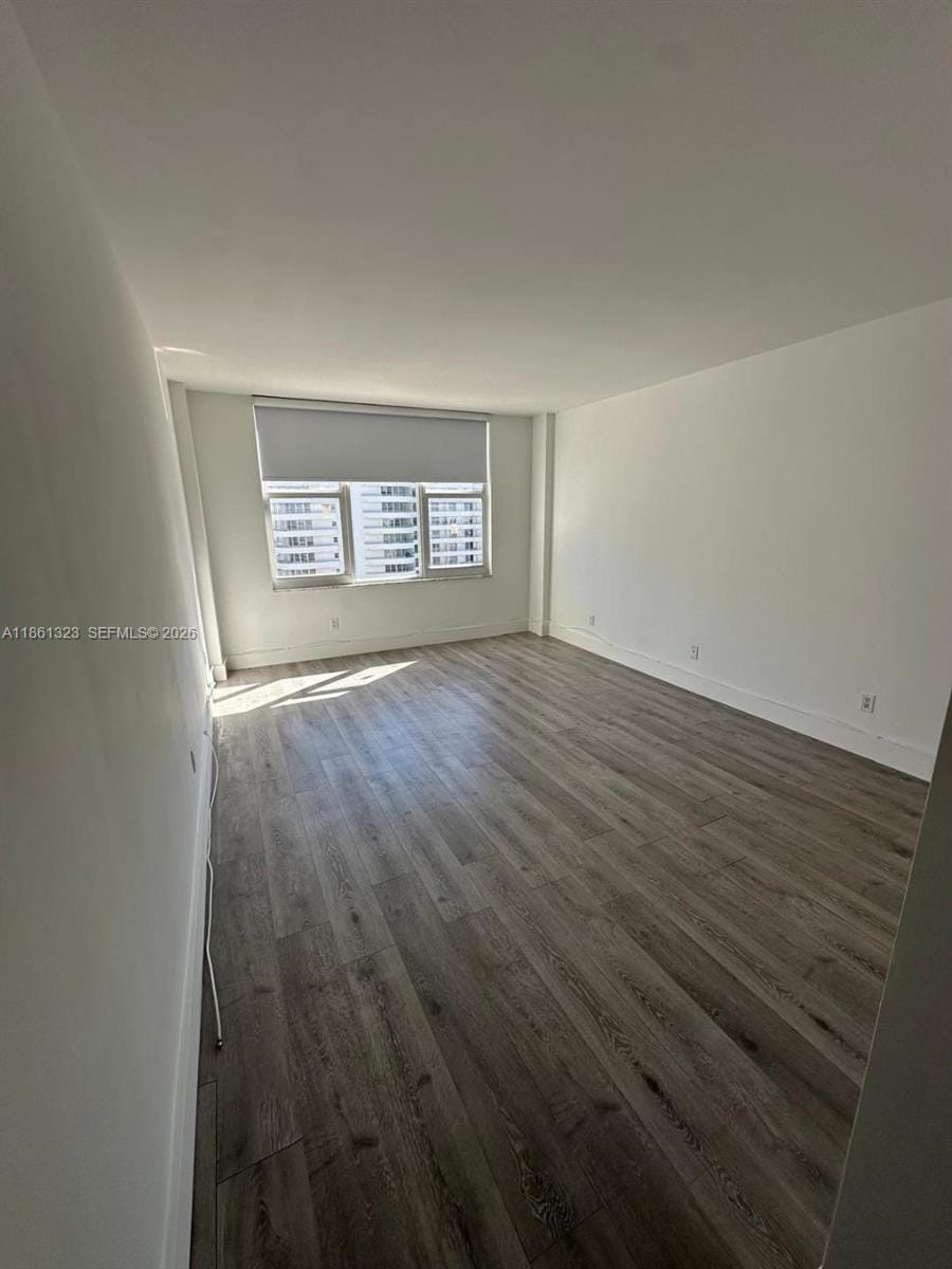 5600 Collins Avenue 11W — photo 11