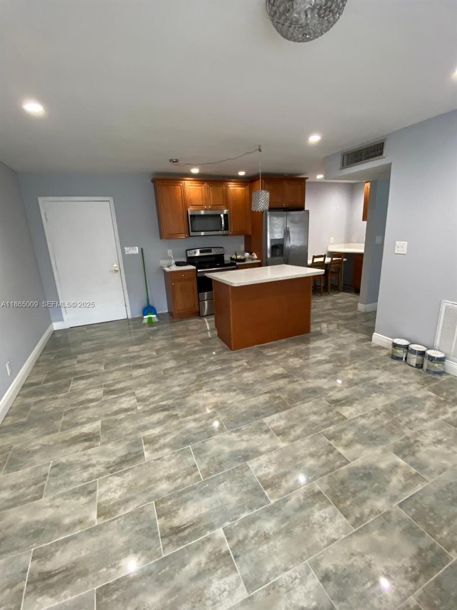 3550 NW 8th Avenue 603, Pompano Beach, FL 33064