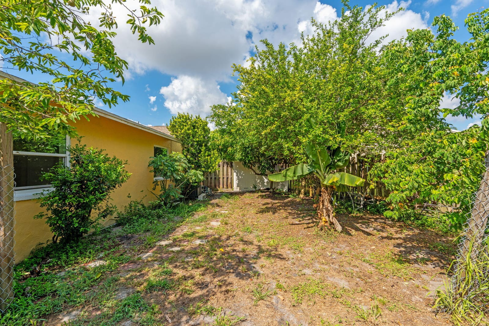 1460 Woodcrest Road E, West Palm Beach, FL 33417 photo 25