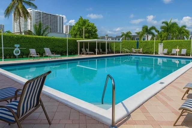 916 NE 27th Avenue 916, Hallandale Beach, FL 33009 photo 16