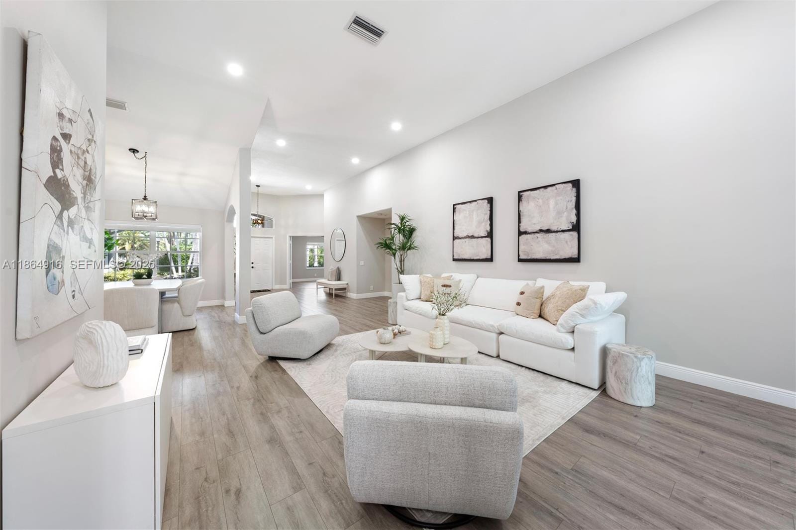 2587 Jardin Court — photo 2