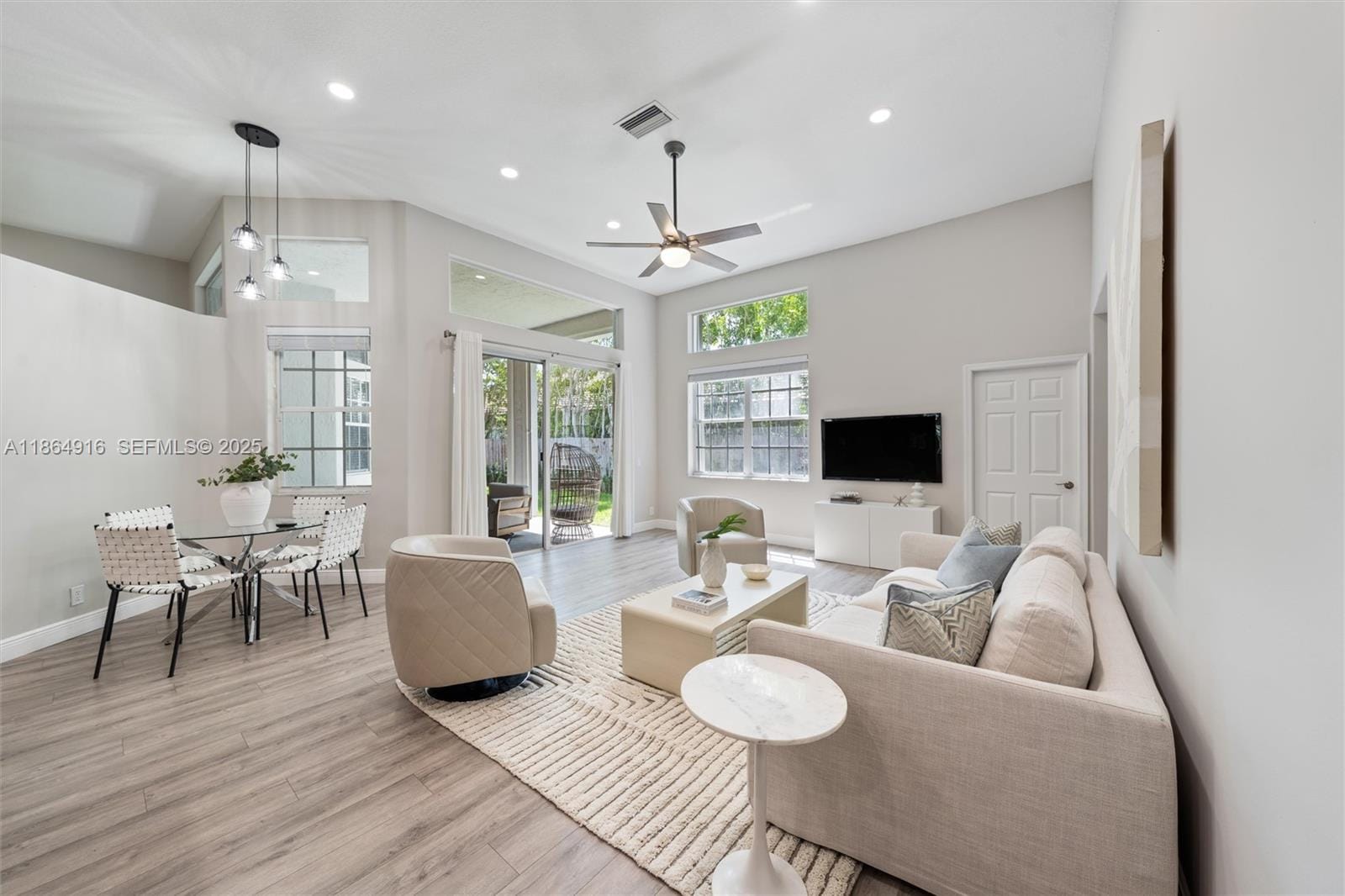 2587 Jardin Court — photo 9