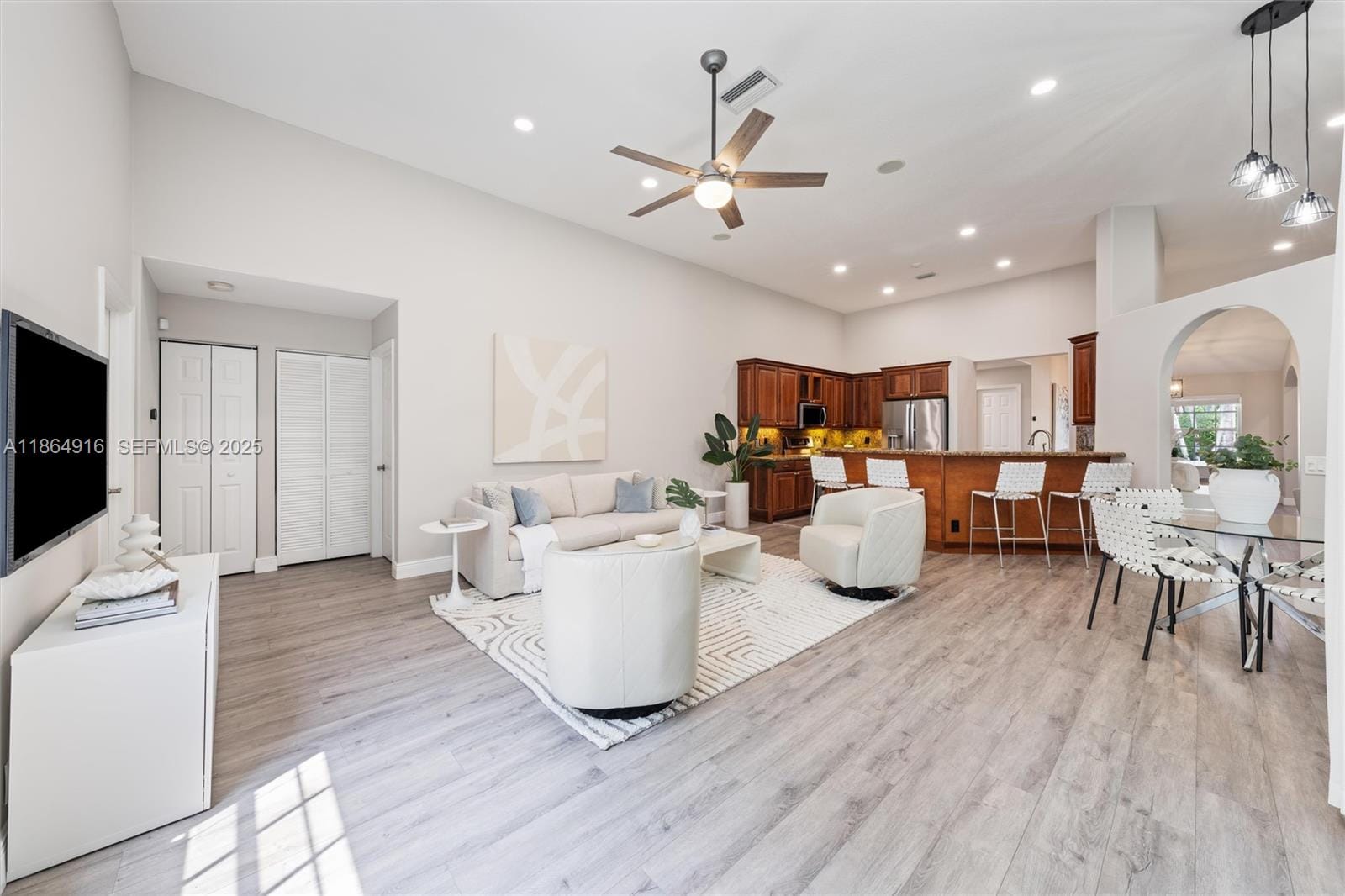 2587 Jardin Court — photo 10