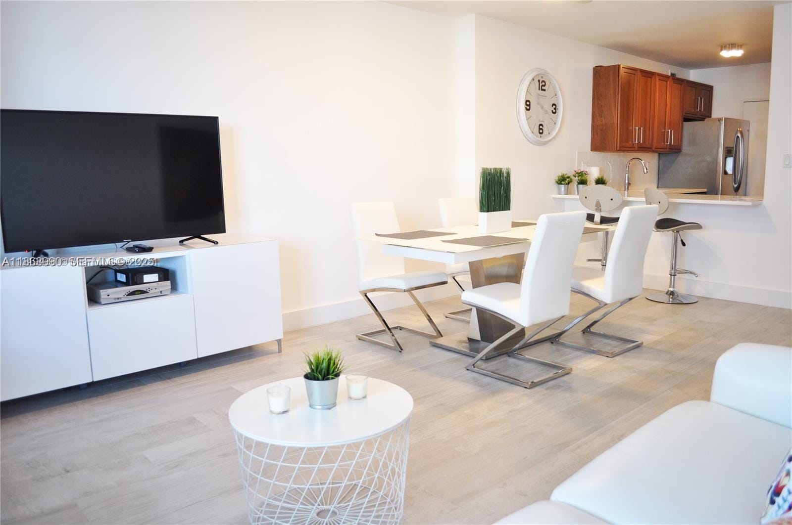 100 Lincoln Road 435 — photo 4