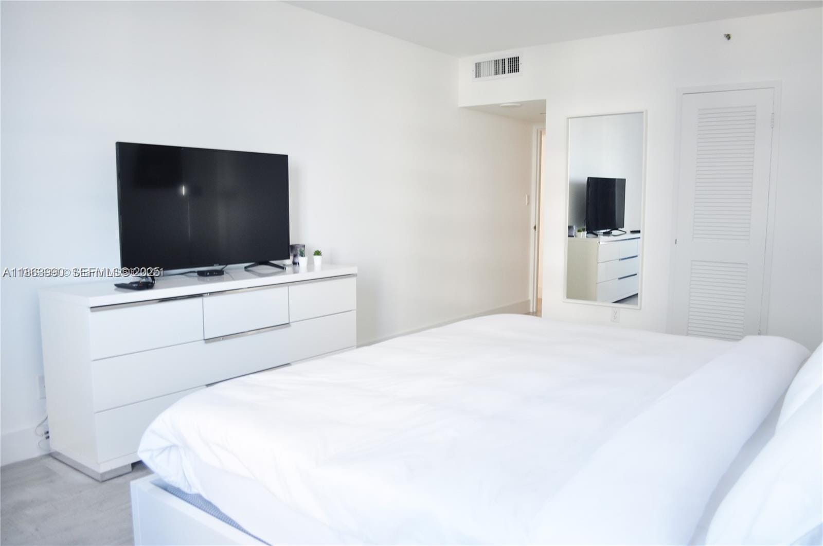 100 Lincoln Road 435 — photo 6
