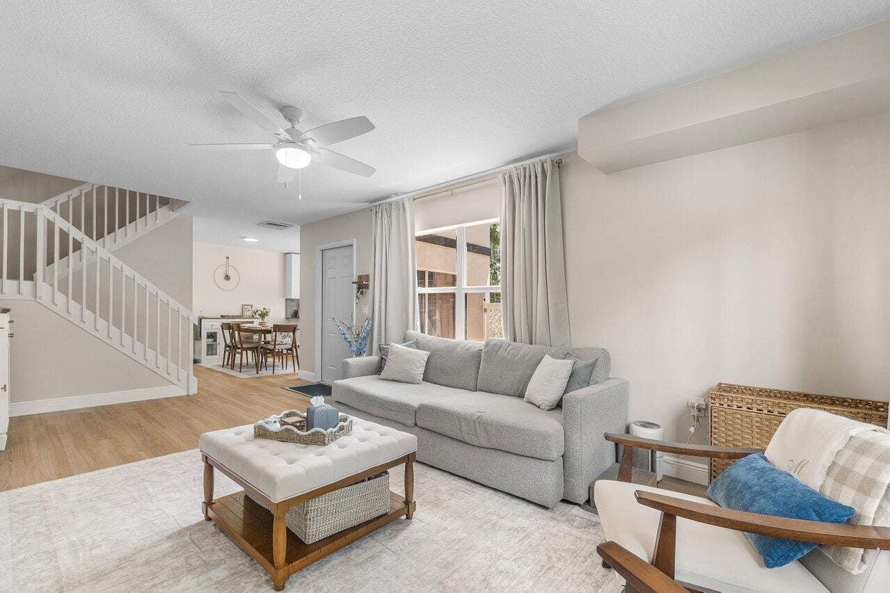 33 Clinton Court C, Royal Palm Beach, FL 33411 photo 10