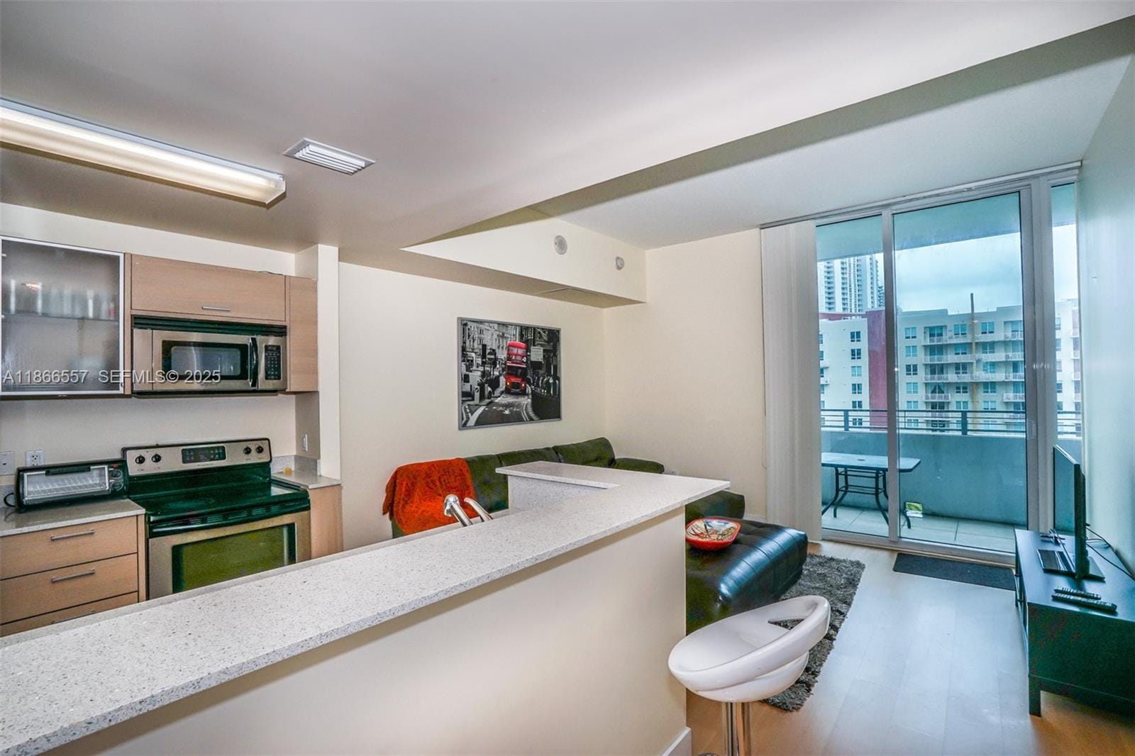 350 NE 24th Street 903, Miami, FL 33137 photo 6