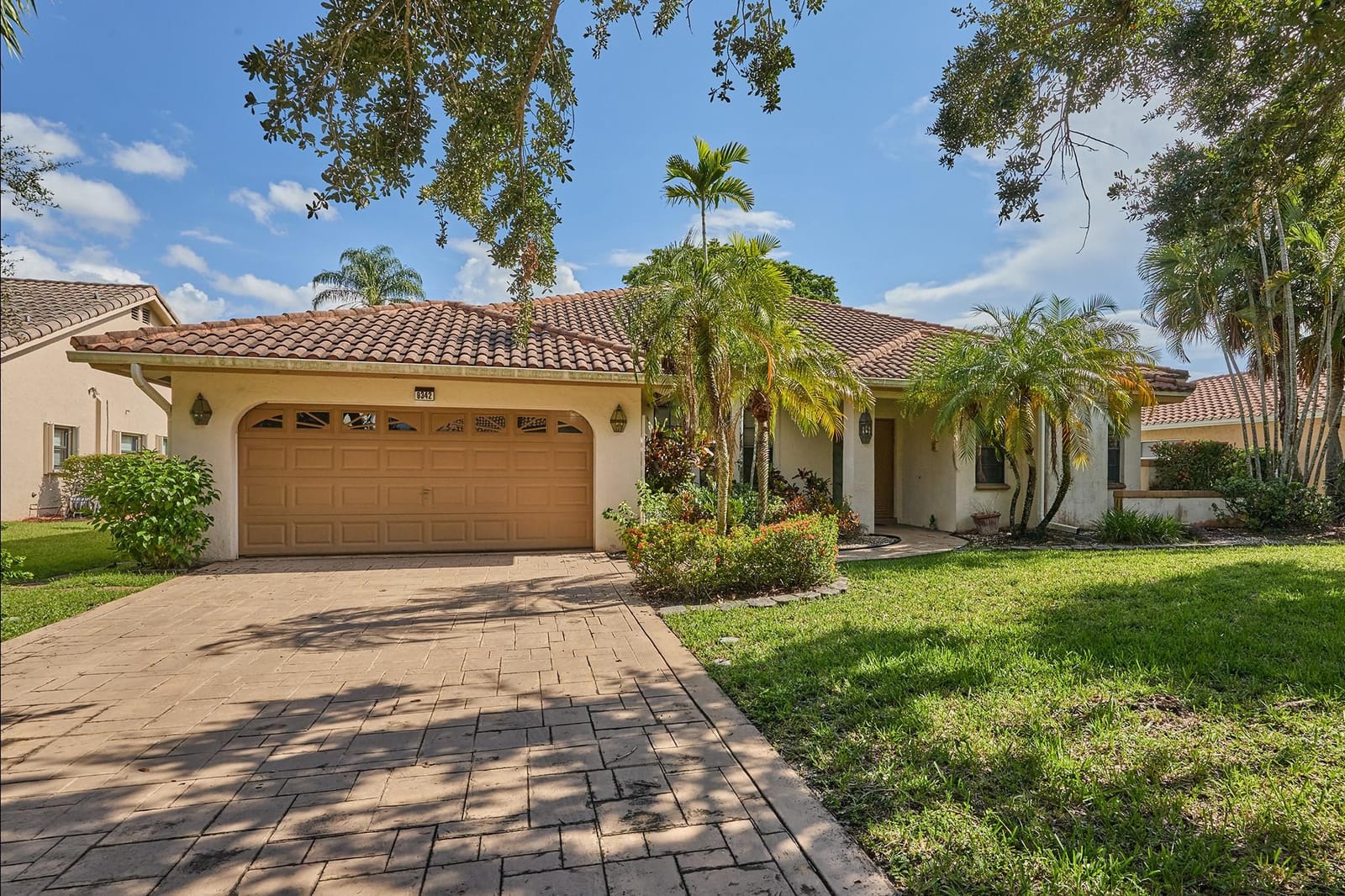 9342 NW 10th Street, Plantation, FL 33322