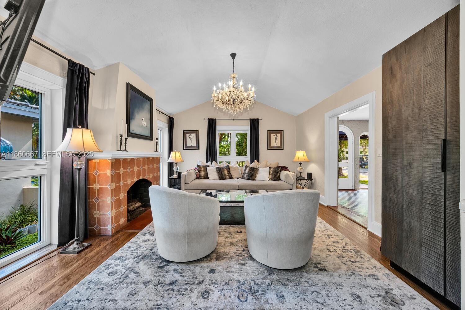 1406 Madrid Street — photo 3
