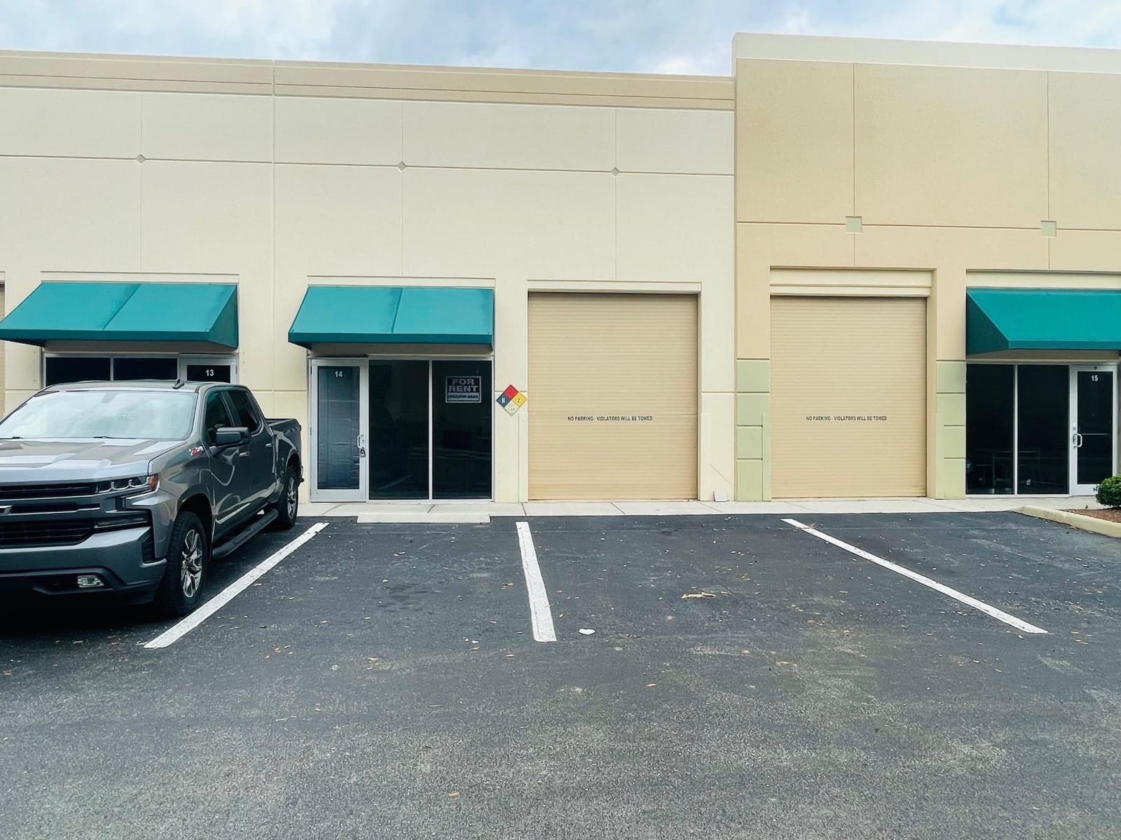2950 Glades Circle, Weston, FL 33327