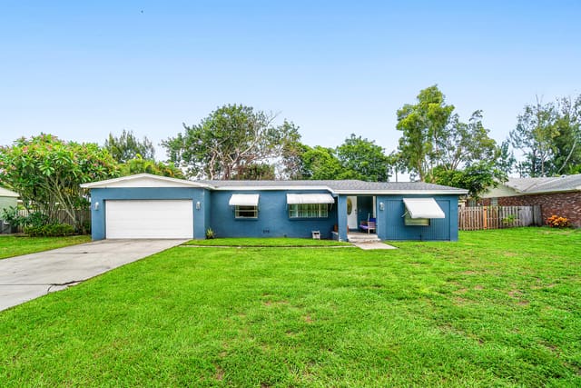 3120 Rostan Lane, sold in Lakewood Gardens 1, Palm Springs, FL