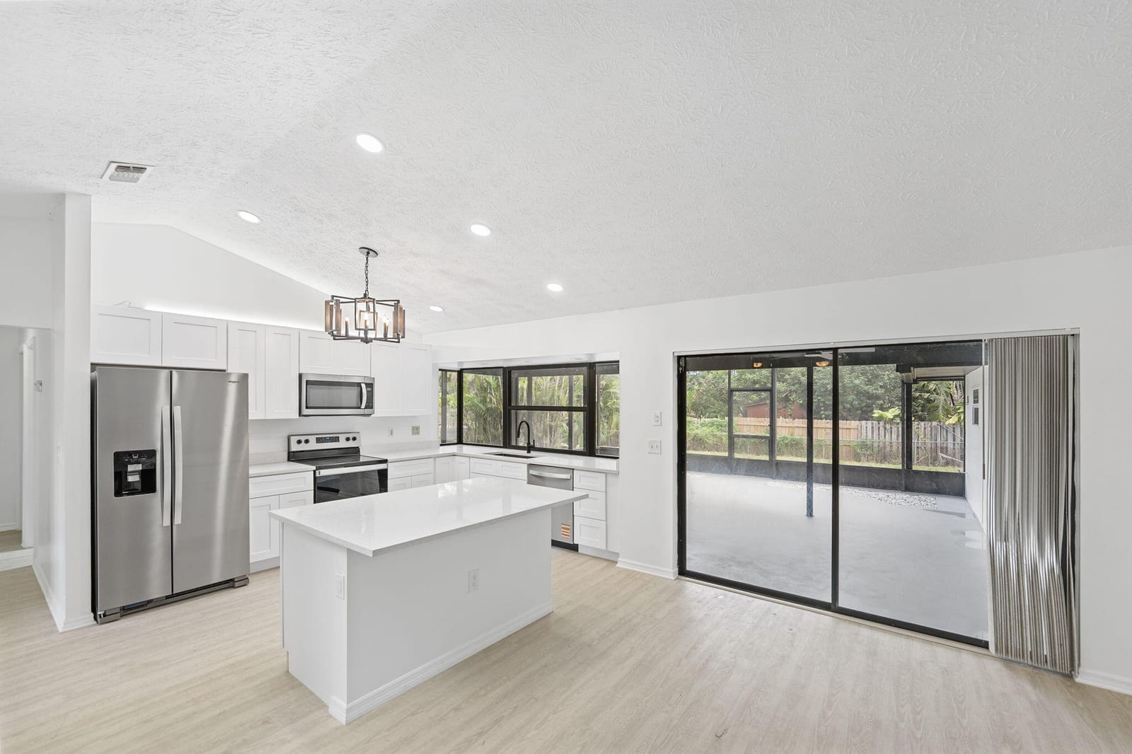 5810 Balsam Drive — photo 7