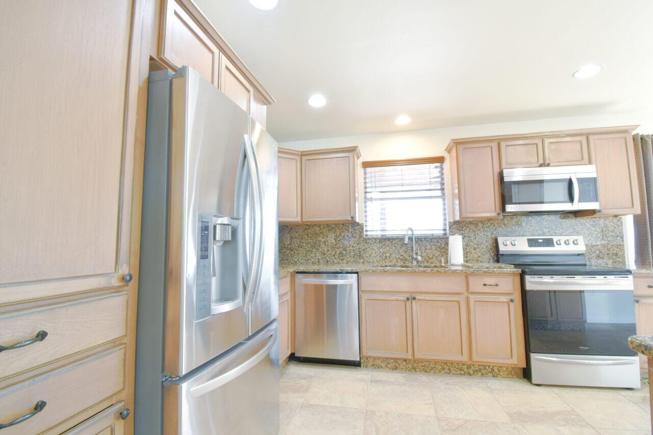 9455 Birmingham Drive — photo 3