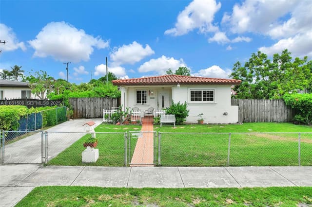3635 SW 95th Avenue, sold in Central Heights, Miami, FL