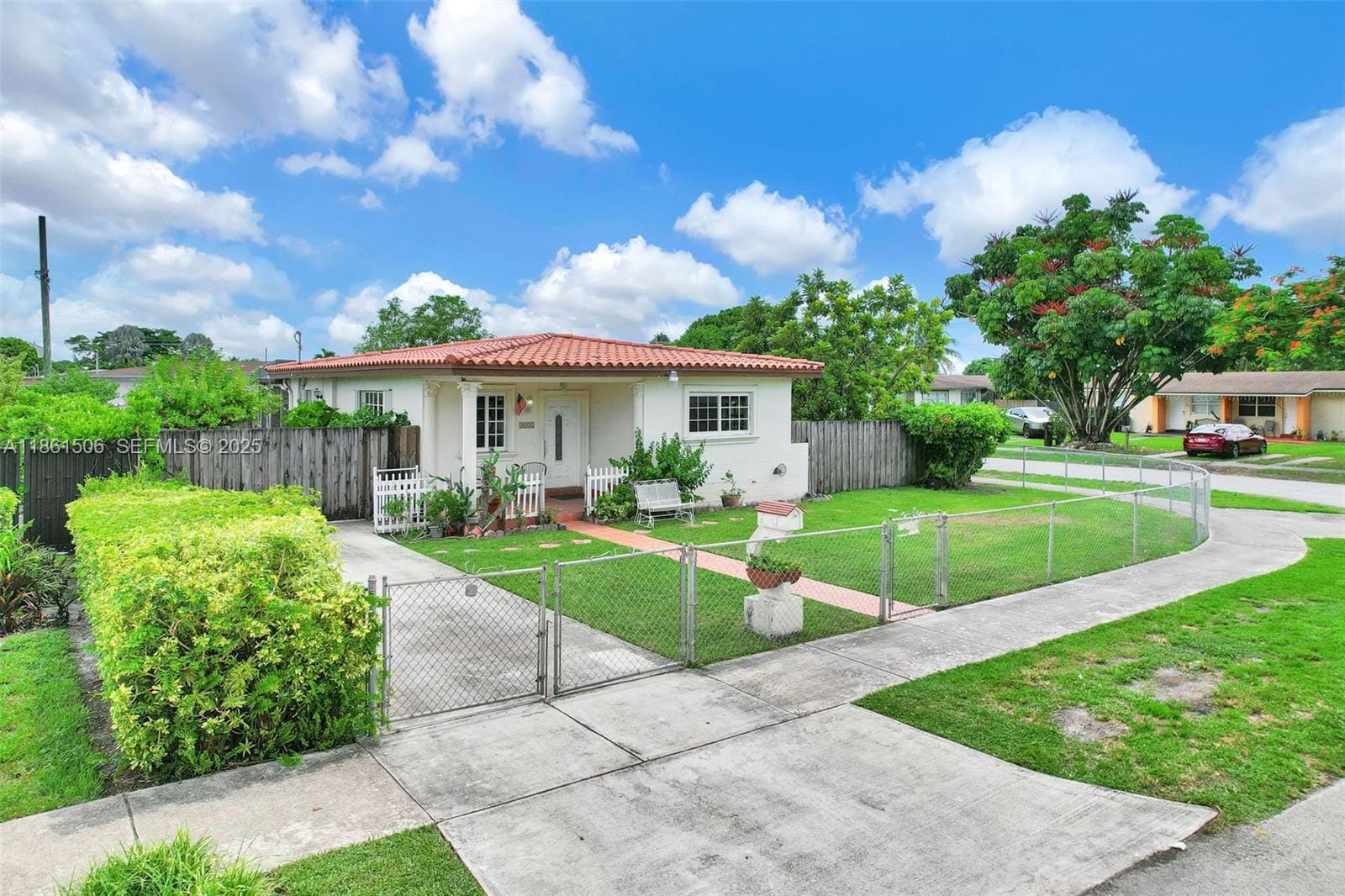 3635 SW 95th Avenue, Miami, FL 33165 photo 2