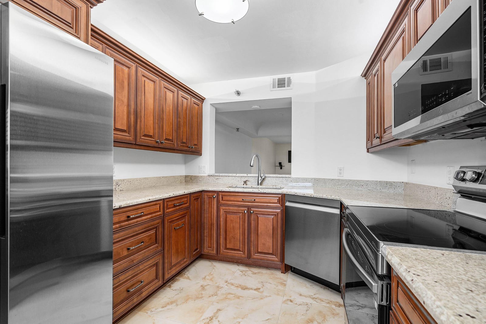 9260 SW 14th Street 2507 — photo 9