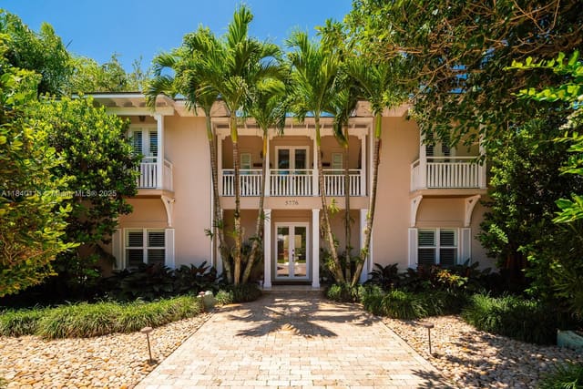 5776 SW 77th Terrace, sold in Fairglade Park, South Miami, FL